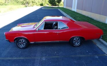 Pontiac-GTO-Coupe-1967-Red-Black-112395-3