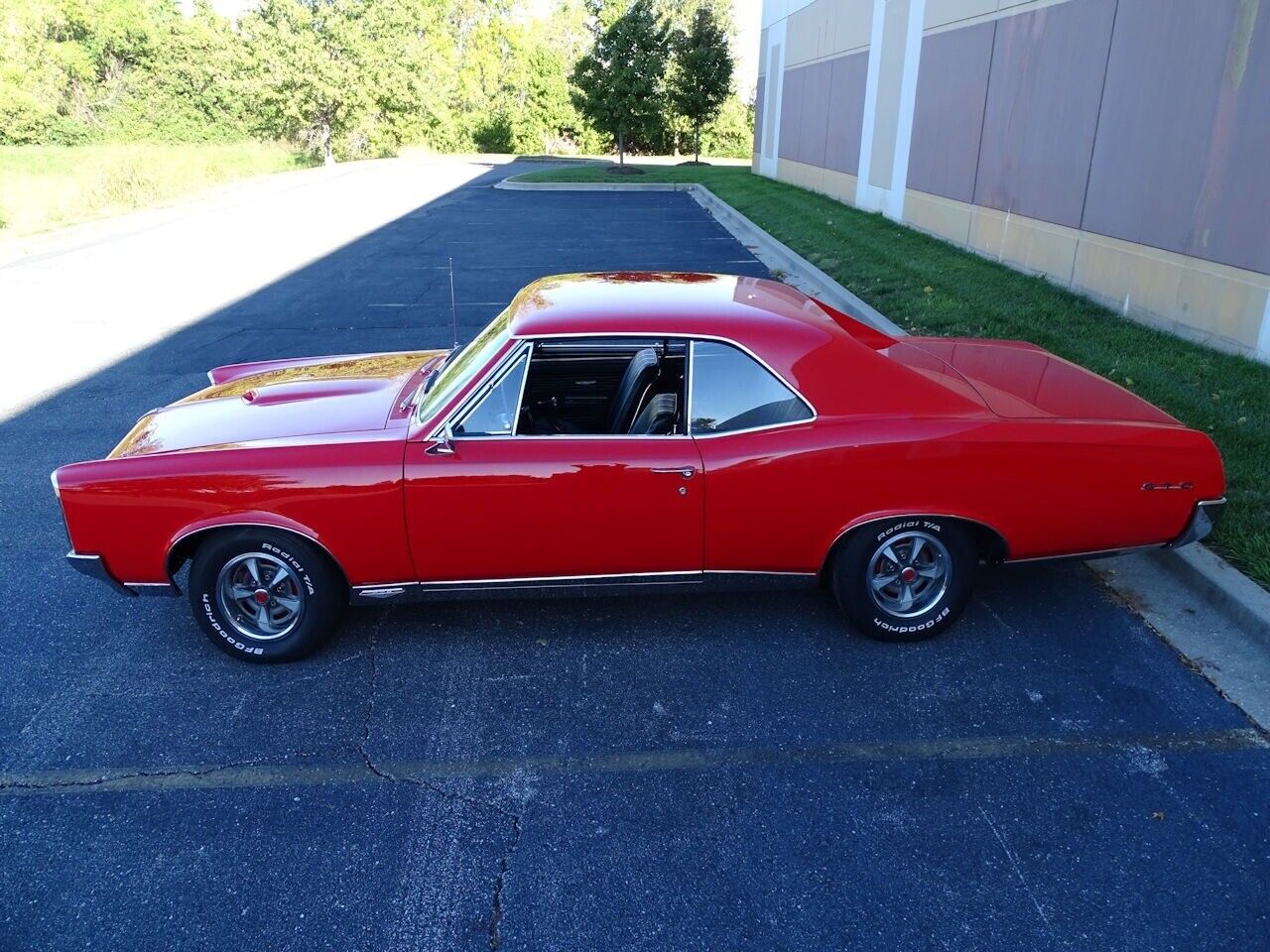 Pontiac-GTO-Coupe-1967-Red-Black-112395-3