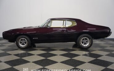 Pontiac-GTO-Coupe-1968-Purple-White-143619-2