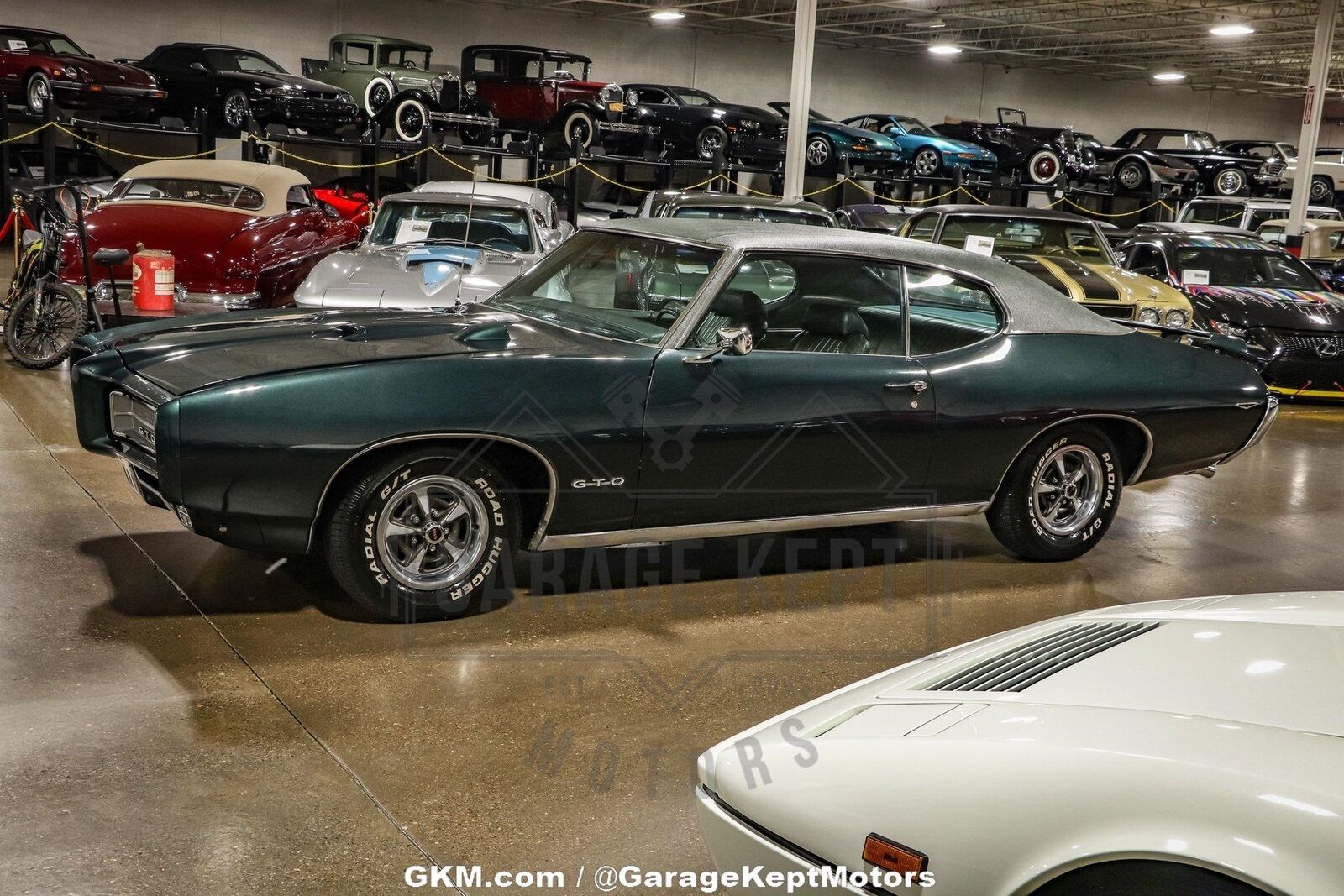 Pontiac-GTO-Coupe-1969-Green-Green-21237-8