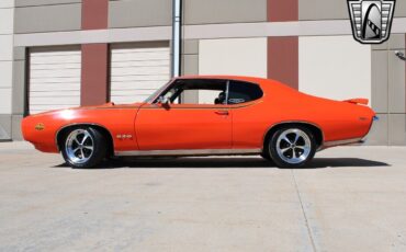 Pontiac-GTO-Coupe-1969-Orange-Black-119928-3