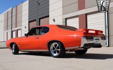 Pontiac-GTO-Coupe-1969-Orange-Black-119928-4