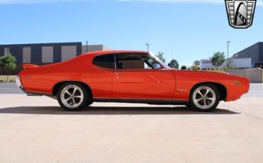 Pontiac-GTO-Coupe-1969-Orange-Black-119928-7