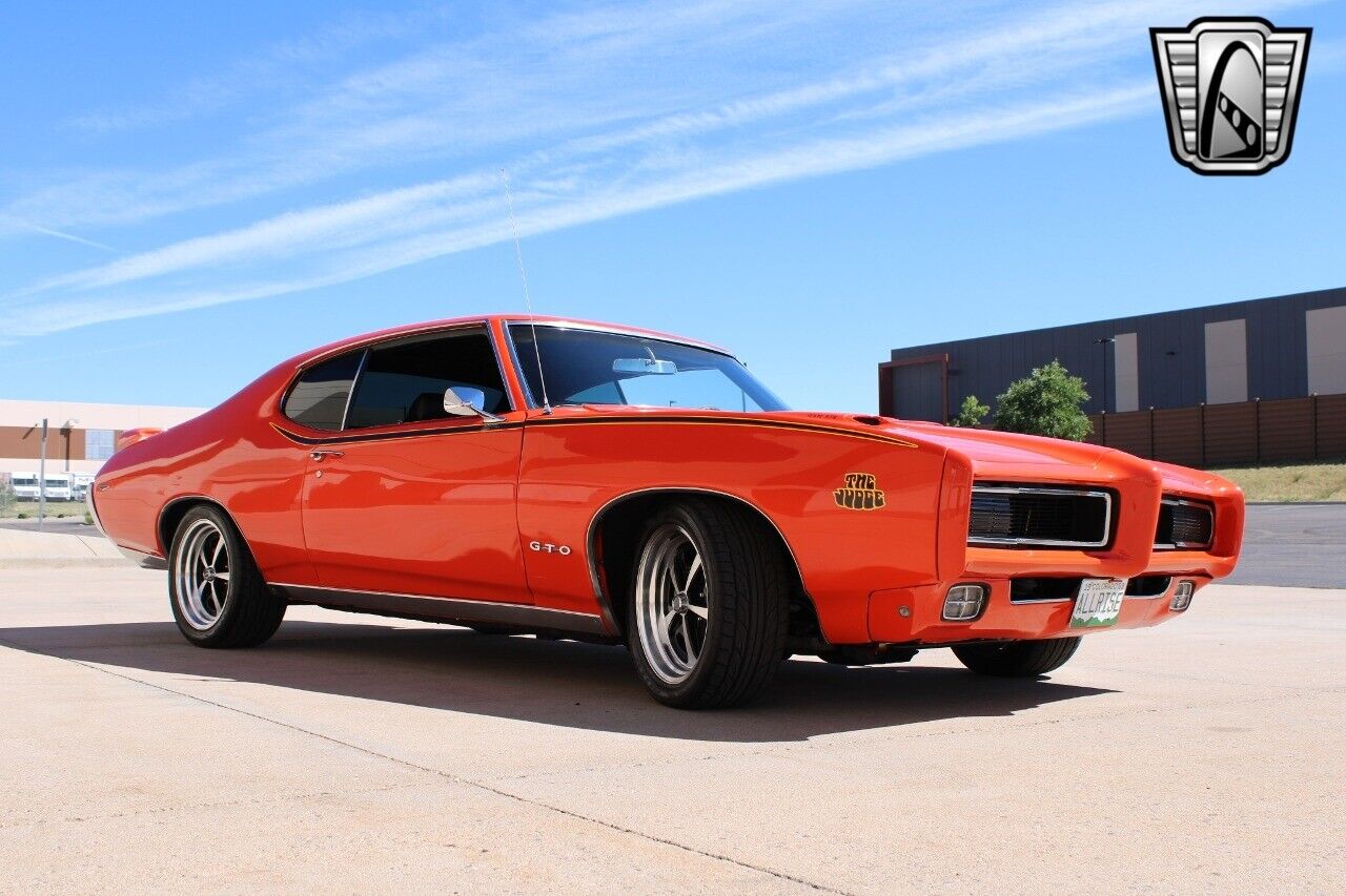 Pontiac-GTO-Coupe-1969-Orange-Black-119928-8