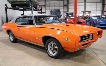 Pontiac-GTO-Coupe-1969-Red-Black-67303-11