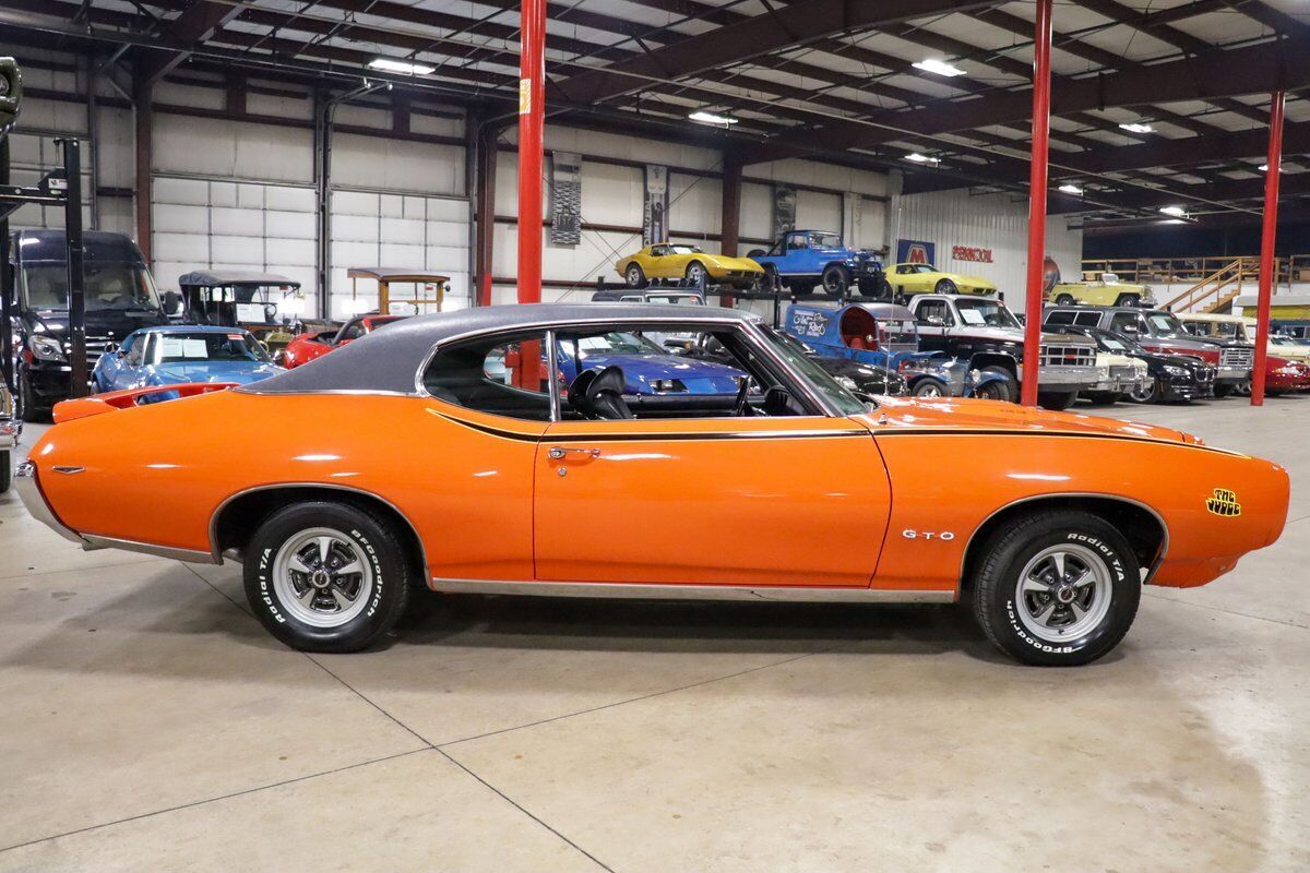 Pontiac-GTO-Coupe-1969-Red-Black-67303-9