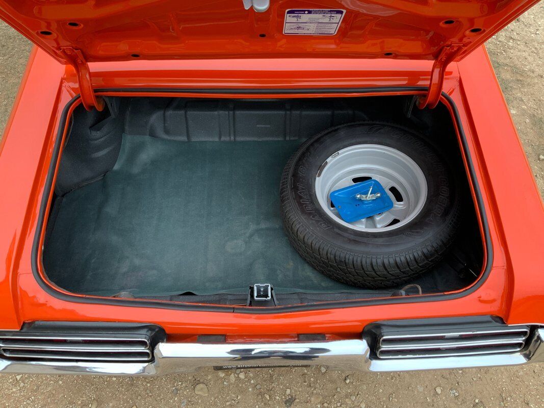 Pontiac-GTO-Coupe-1969-Red-Parchment-1967-3