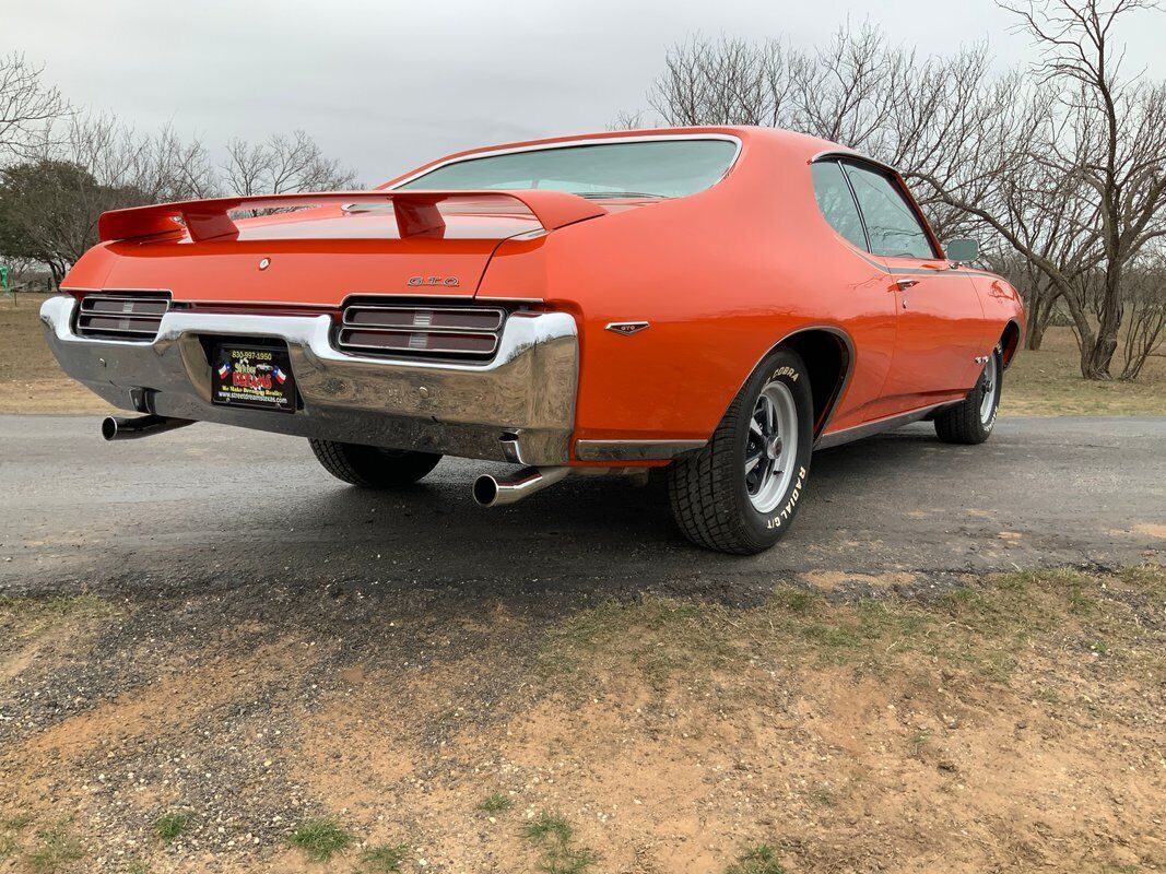 Pontiac-GTO-Coupe-1969-Red-Parchment-1967-5