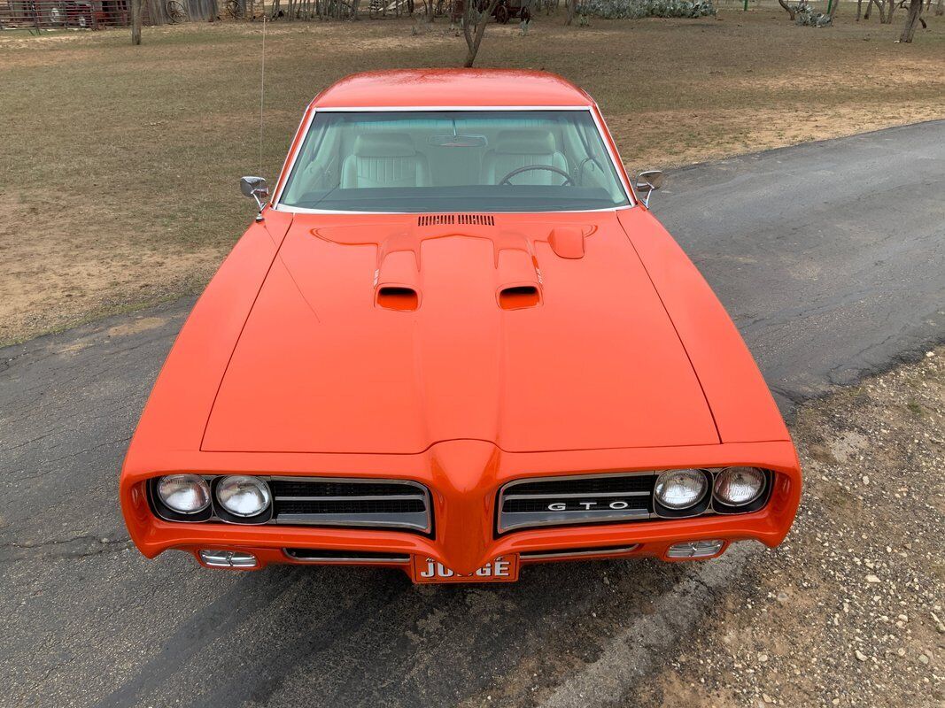 Pontiac-GTO-Coupe-1969-Red-Parchment-1967-8