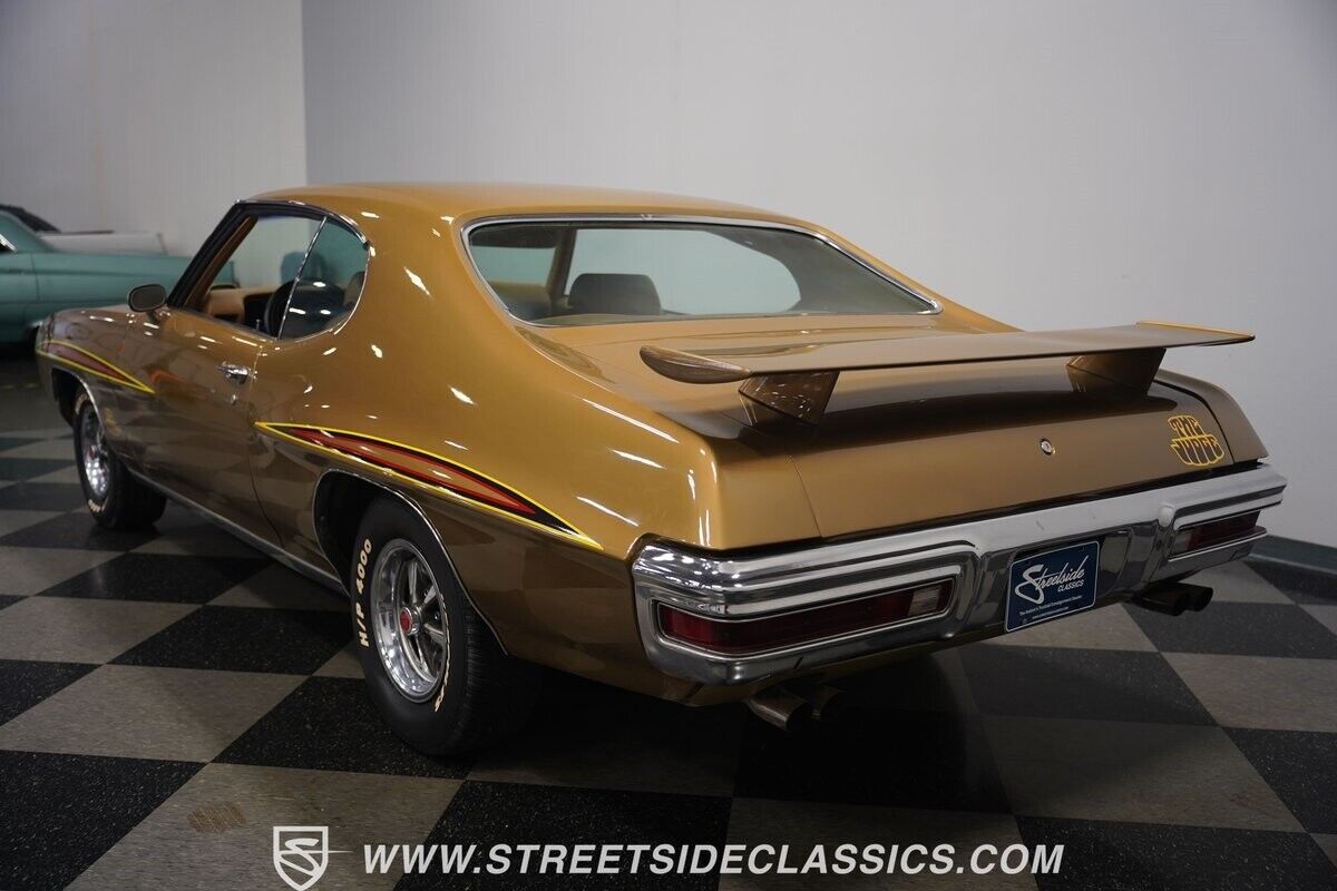 Pontiac-GTO-Coupe-1970-Gold-Saddle-22069-11