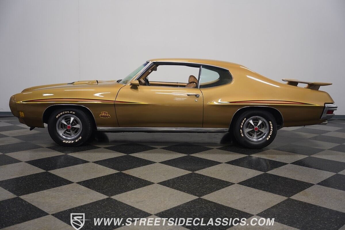 Pontiac-GTO-Coupe-1970-Gold-Saddle-22069-8