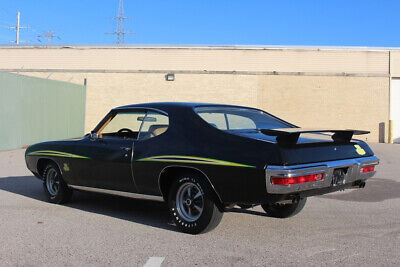 Pontiac-GTO-Coupe-1970-Green-Tan-0-5