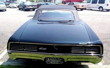 Pontiac-GTO-Royal-Bobcat-Cabriolet-1967-Black-Red-135716-25