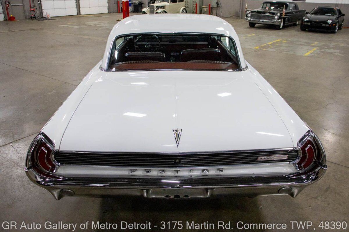 Pontiac-Grand-Prix-1962-White-Red-12719-4