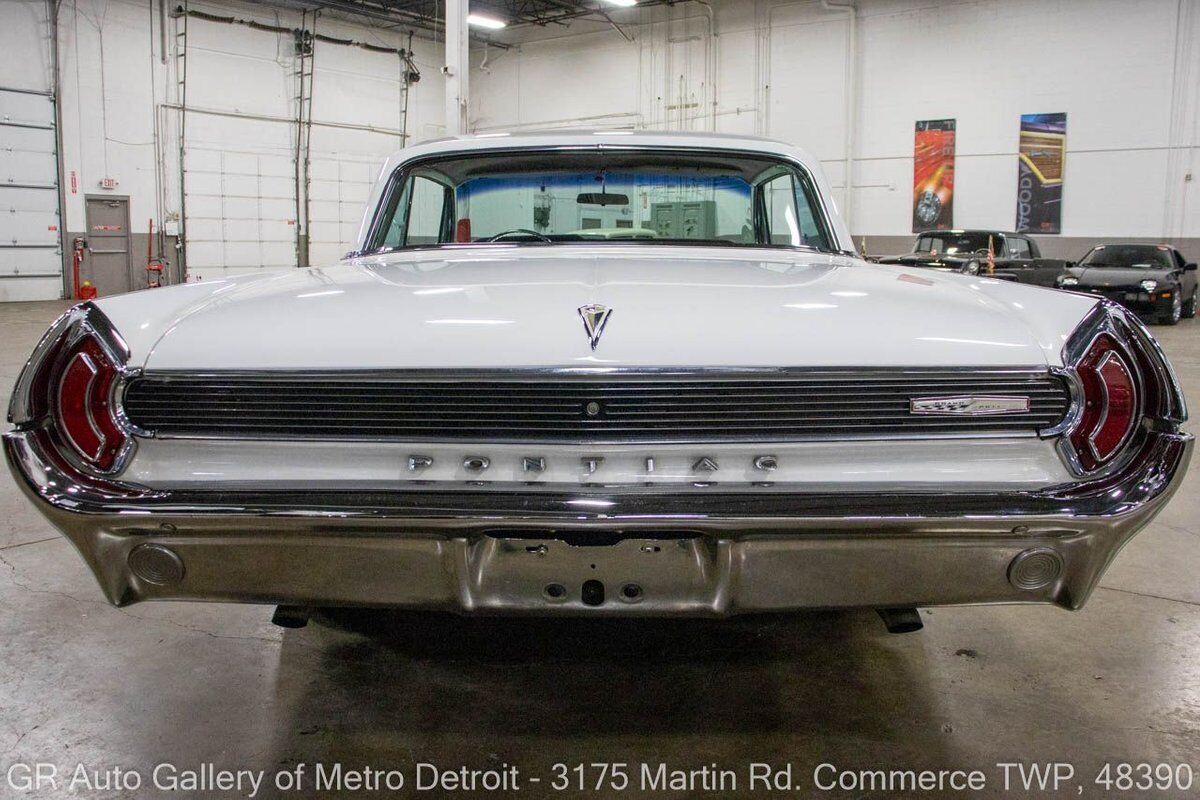 Pontiac-Grand-Prix-1962-White-Red-12719-5