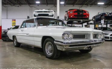 Pontiac-Grand-Prix-1962-White-Red-12719-9