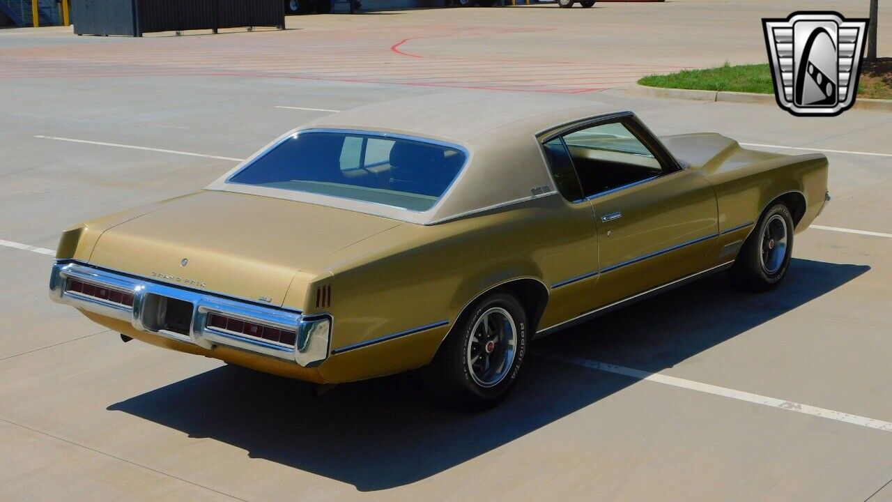 Pontiac-Grand-Prix-1970-Gold-Brown-118557-7