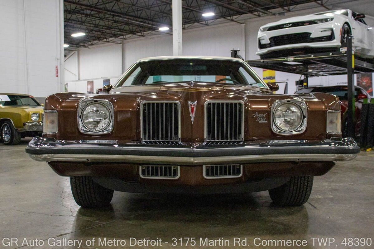 Pontiac-Grand-Prix-1973-Brown-Brown-888-11