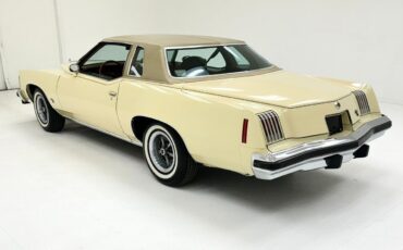 Pontiac-Grand-Prix-1975-Carmel-Beige-Saddle-108235-2