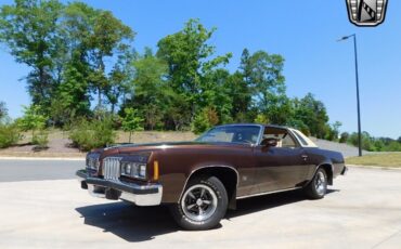 Pontiac-Grand-Prix-1977-Brown-Tan-36672-2