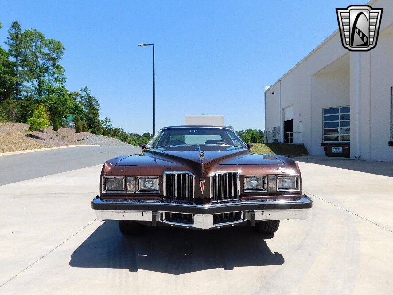 Pontiac-Grand-Prix-1977-Brown-Tan-36672-3