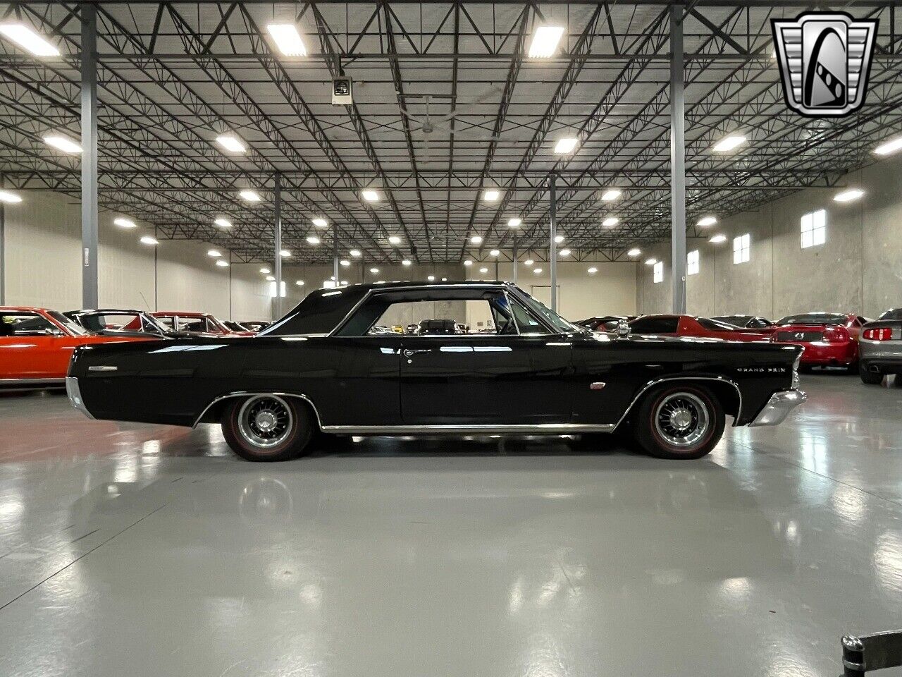 Pontiac-Grand-Prix-Coupe-1963-Black-Black-133889-5