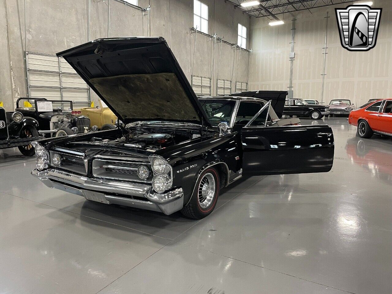 Pontiac-Grand-Prix-Coupe-1963-Black-Black-133889-6