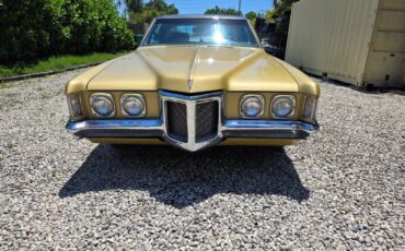 Pontiac-Grand-Prix-Coupe-1969-Gold-Gold-181856-1