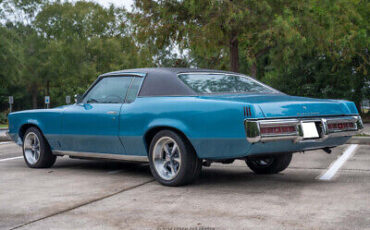 Pontiac-Grand-Prix-Coupe-1970-Blue-Black-61960-5