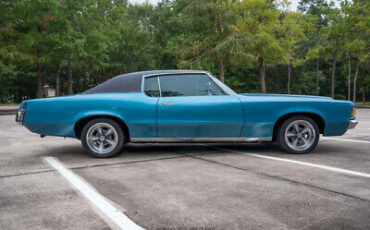 Pontiac-Grand-Prix-Coupe-1970-Blue-Black-61960-8