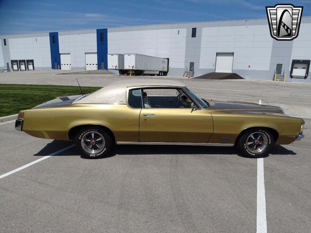 Pontiac-Grand-Prix-Coupe-1970-Gold-Tan-112393-7