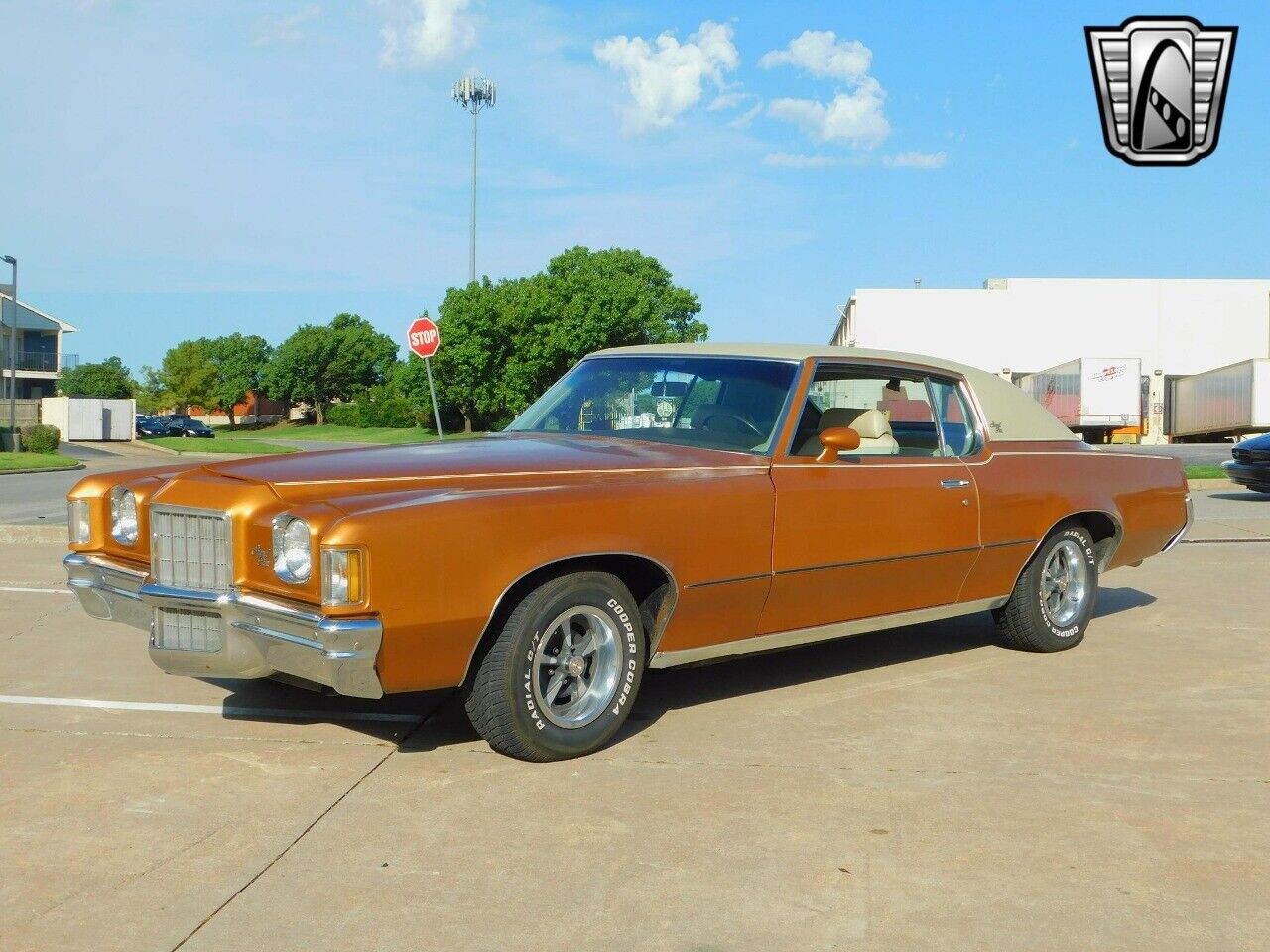 Pontiac-Grand-Prix-Coupe-1972-Orange-Cream-95696-2