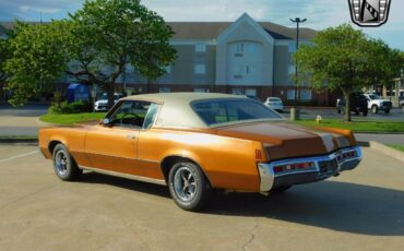 Pontiac-Grand-Prix-Coupe-1972-Orange-Cream-95696-4