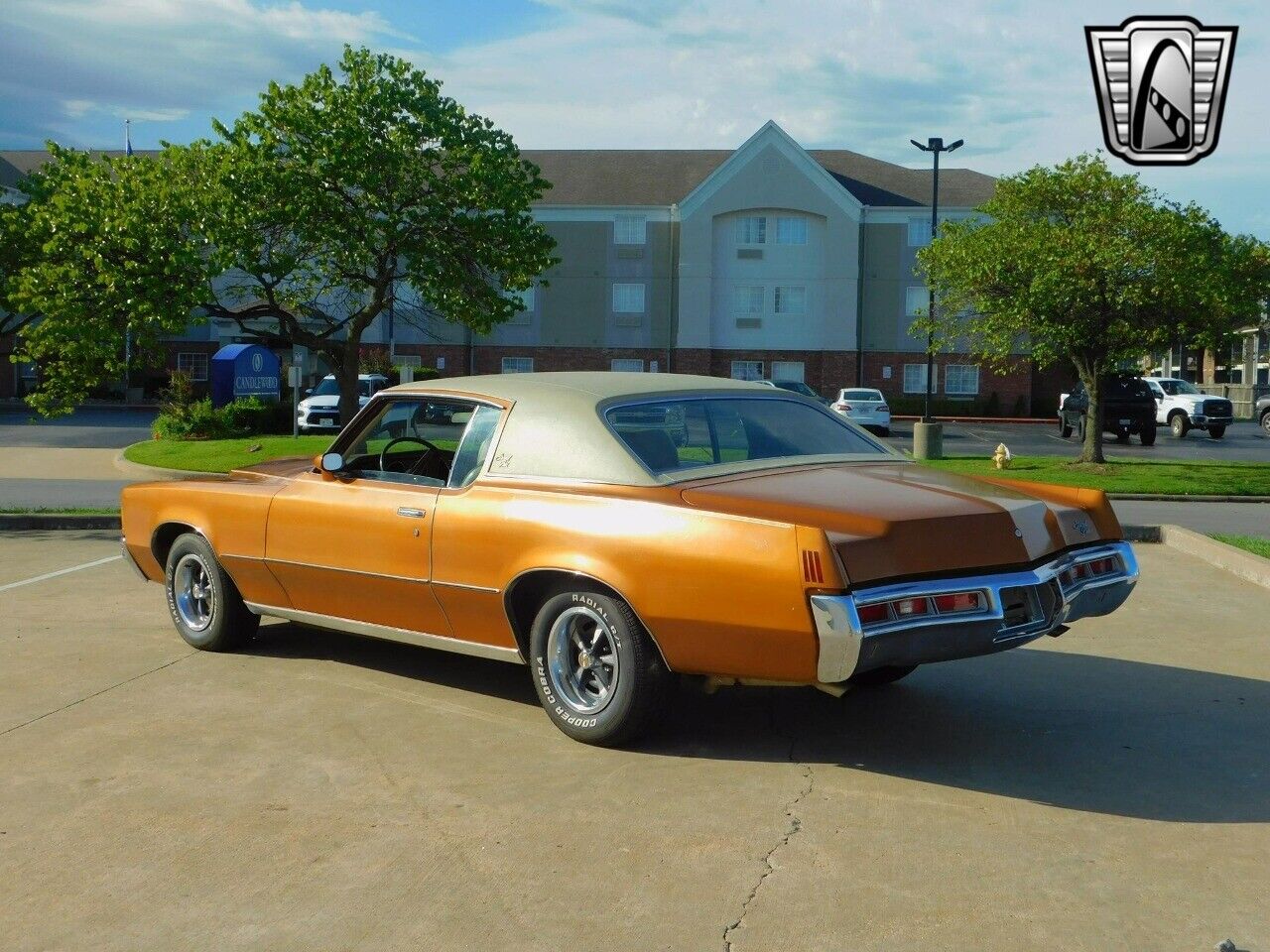 Pontiac-Grand-Prix-Coupe-1972-Orange-Cream-95696-4