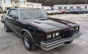 Pontiac-Grand-Prix-Coupe-1979-Black-Black-192611-2