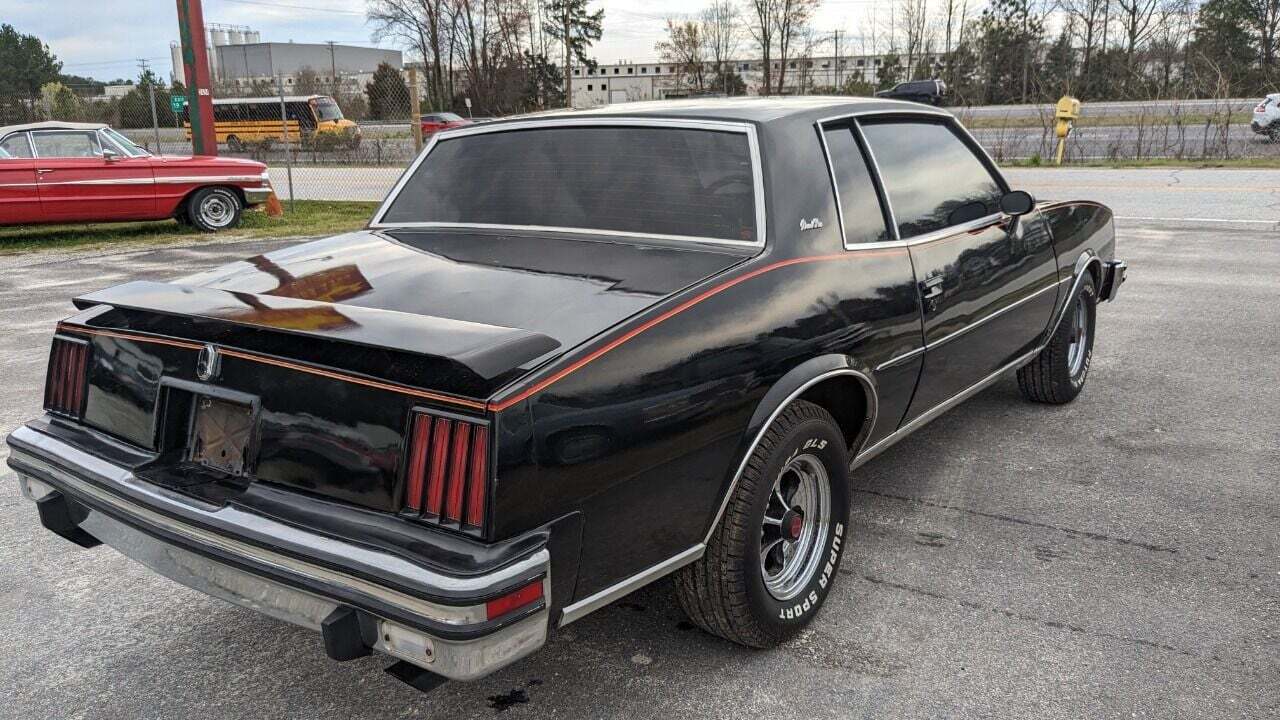 Pontiac-Grand-Prix-Coupe-1979-Black-Black-192611-3