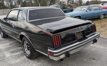 Pontiac-Grand-Prix-Coupe-1979-Black-Black-192611-6