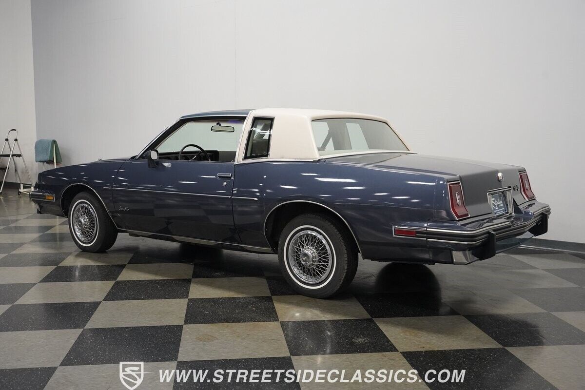 Pontiac-Grand-Prix-Coupe-1984-Blue-Gray-20218-10