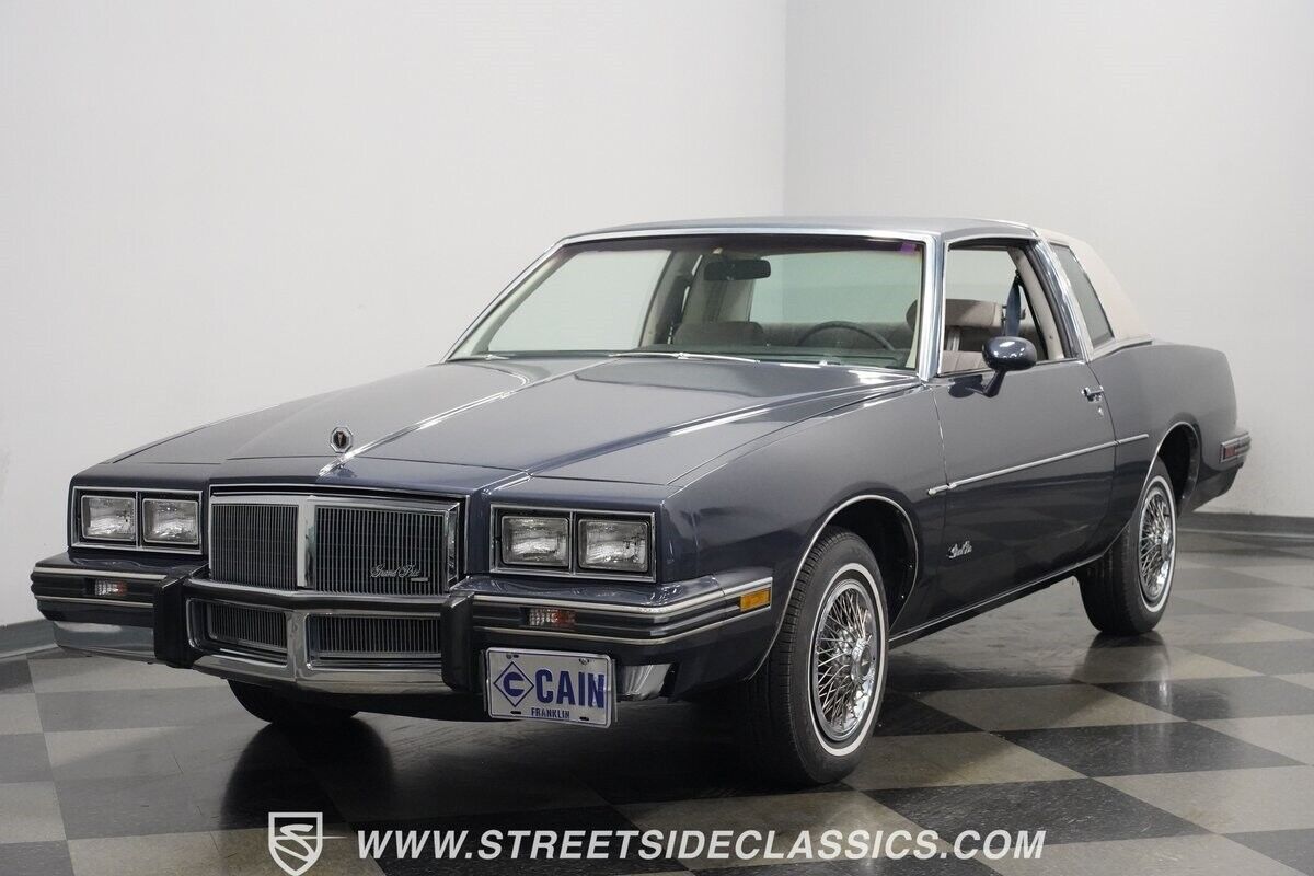 Pontiac-Grand-Prix-Coupe-1984-Blue-Gray-20218-5