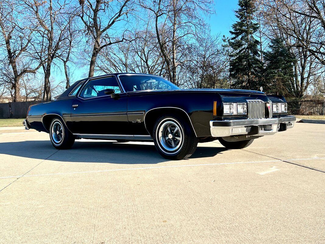 Pontiac-Grand-Prix-SJ-Coupe-1977-Black-Black-123919-3