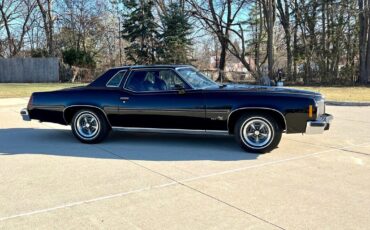 Pontiac-Grand-Prix-SJ-Coupe-1977-Black-Black-123919-4