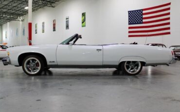 Pontiac-Grand-Ville-1974-White-Red-124827-1