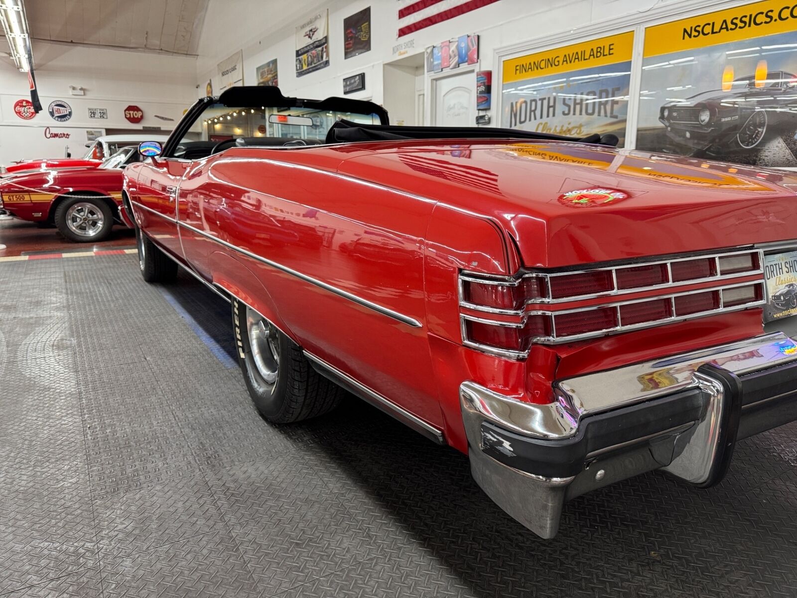 Pontiac-Grand-Ville-Cabriolet-1975-Red-Black-139660-28