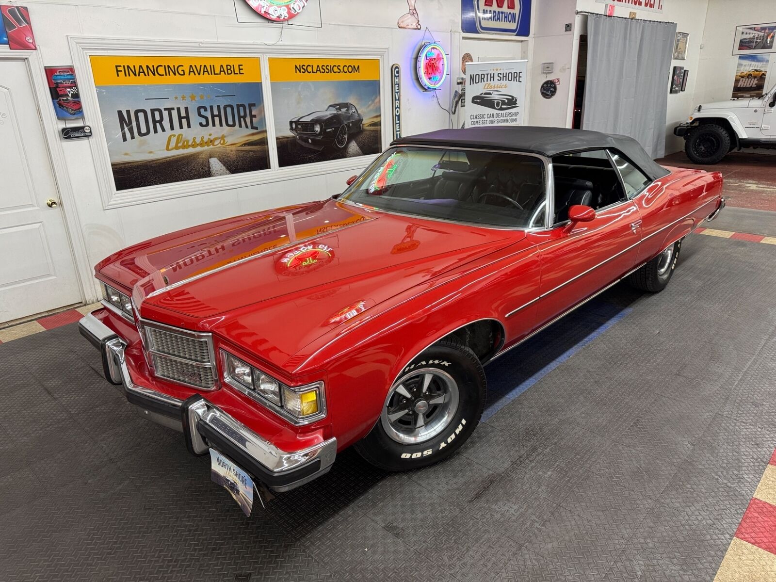 Pontiac-Grand-Ville-Cabriolet-1975-Red-Black-139660-3