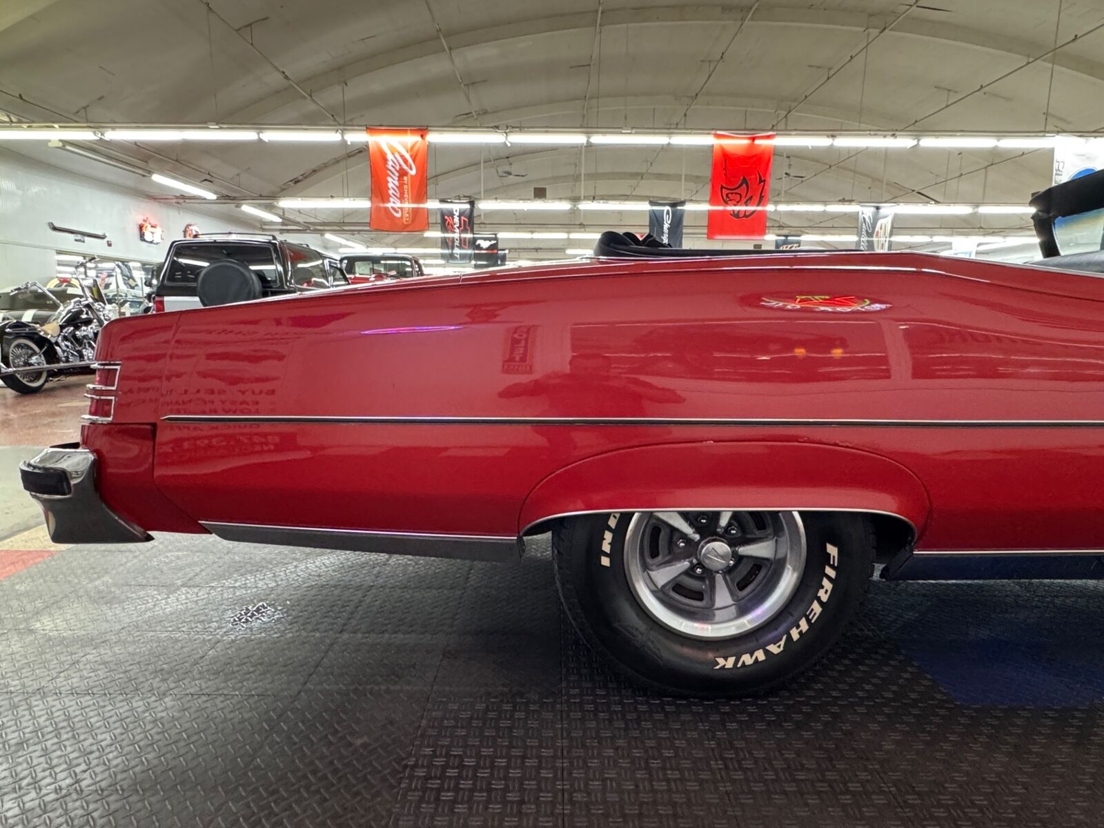 Pontiac-Grand-Ville-Cabriolet-1975-Red-Black-139660-31