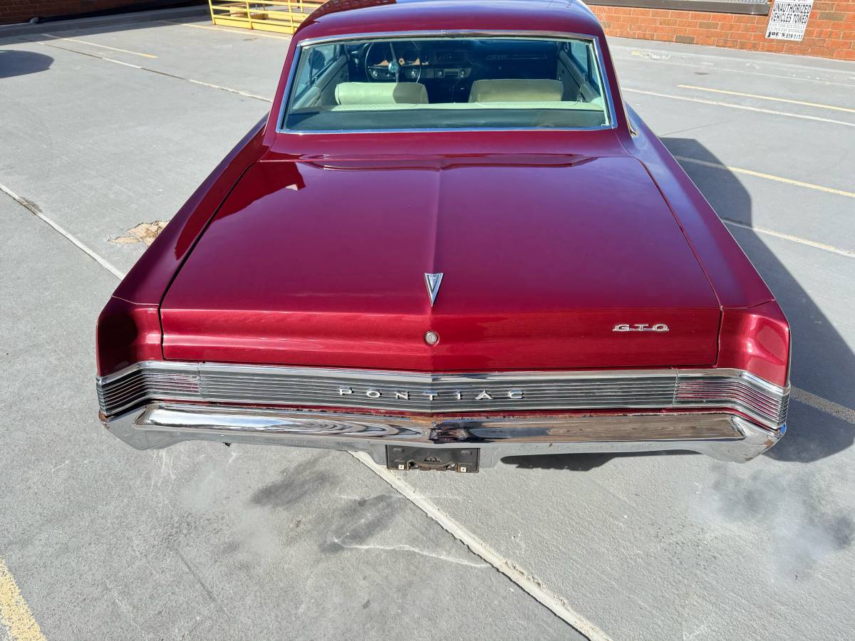 Pontiac-Gto-1965-red-157715-10