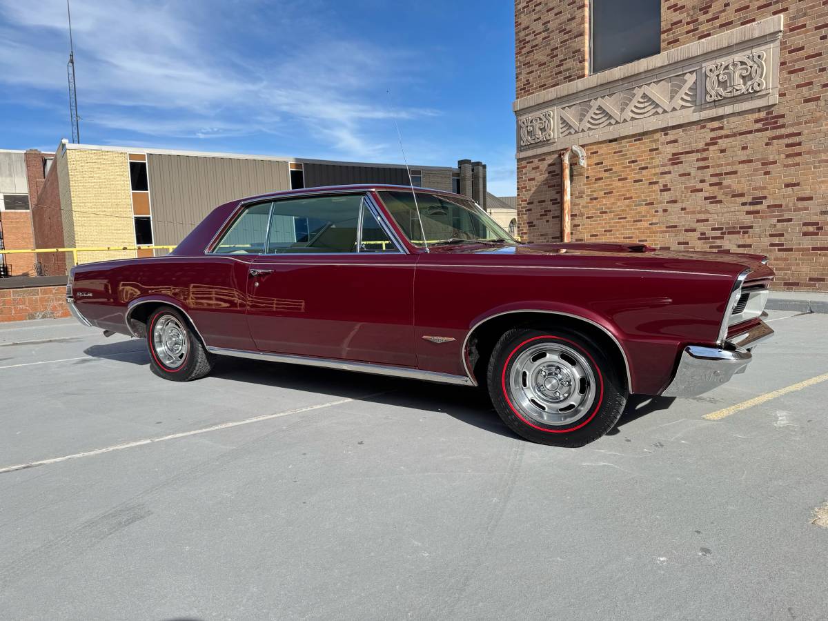 Pontiac-Gto-1965-red-157715-4