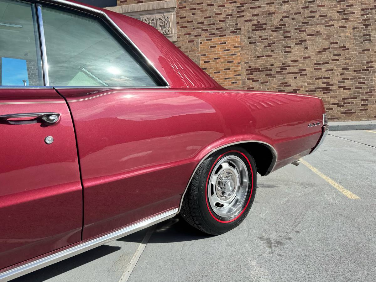 Pontiac-Gto-1965-red-157715-7