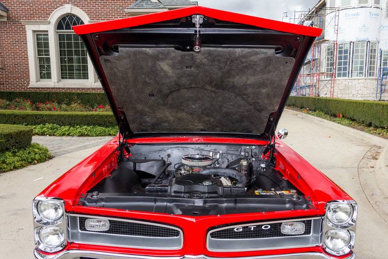 Pontiac-Gto-1966-red-13922-6