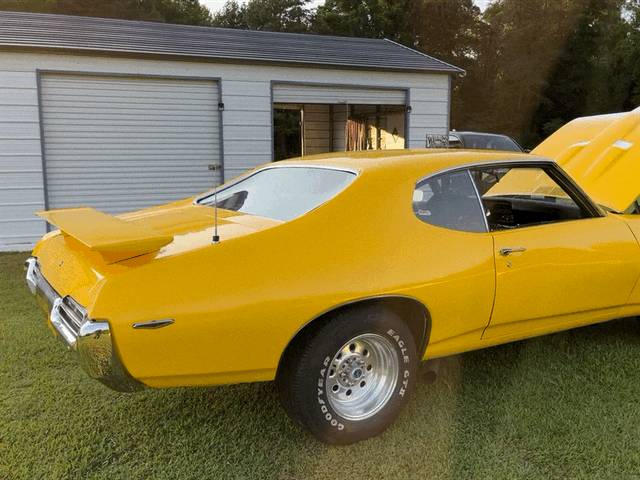 Pontiac-Gto-1969-yellow-1609-3